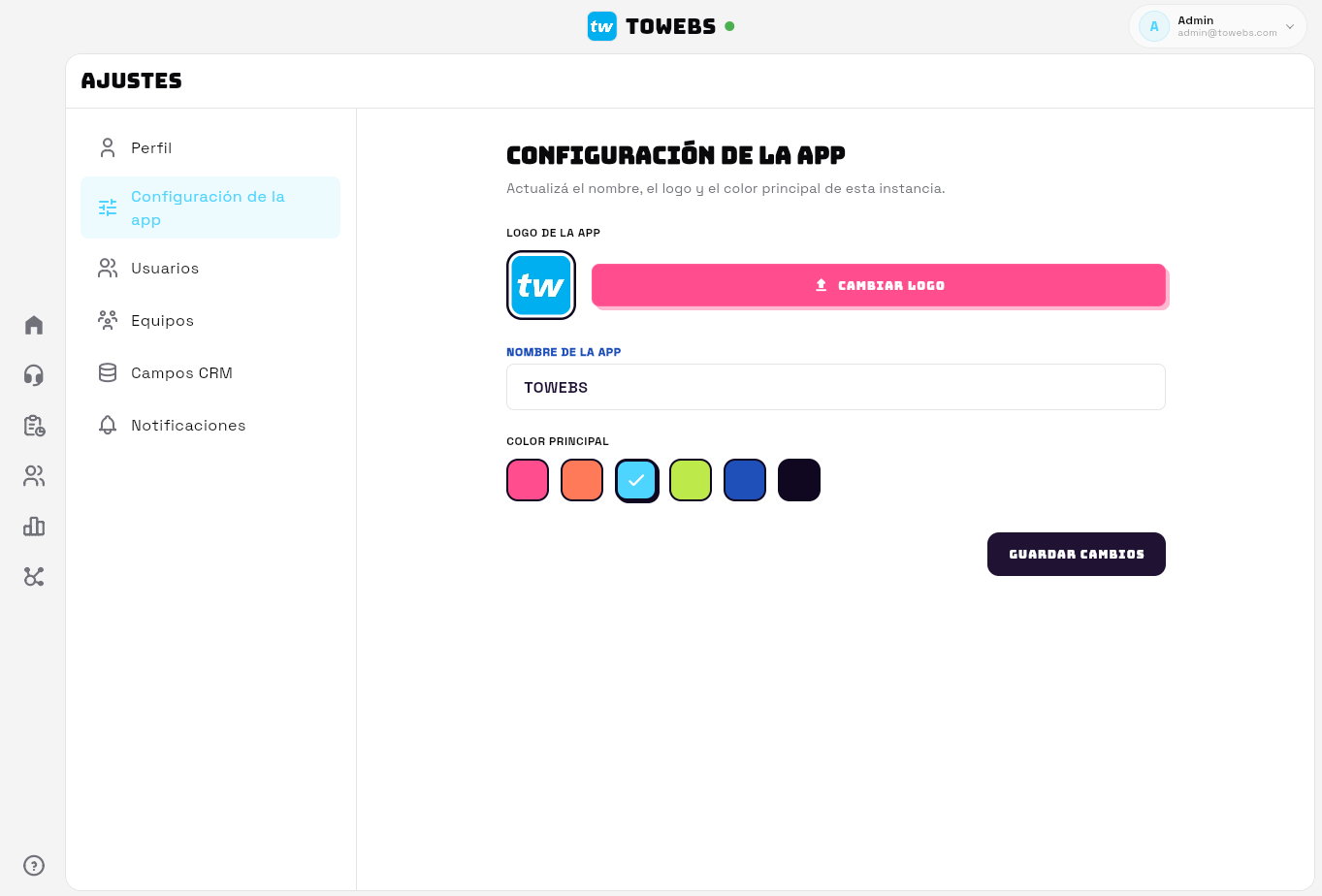Pantalla de Ajustes de Flamachat en la sección Configuración de la app, con controles para cambiar el logo, el nombre y el color principal